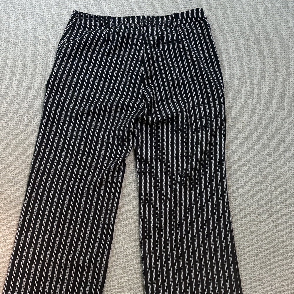 Elegant MNG Black and White Striped Women's Pants